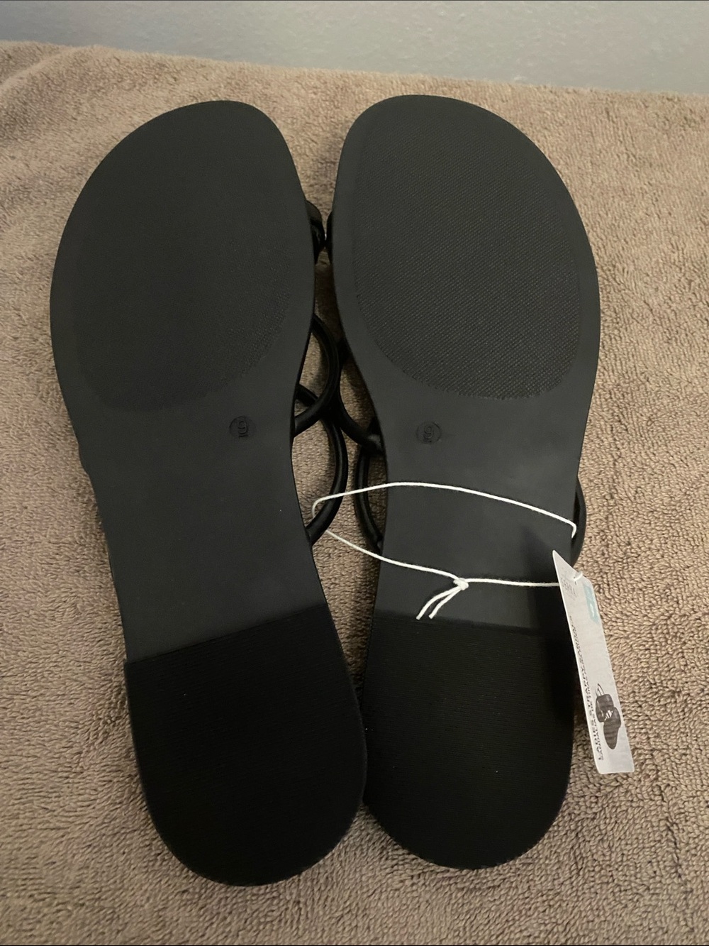 Sandals - Picture 5 of 8